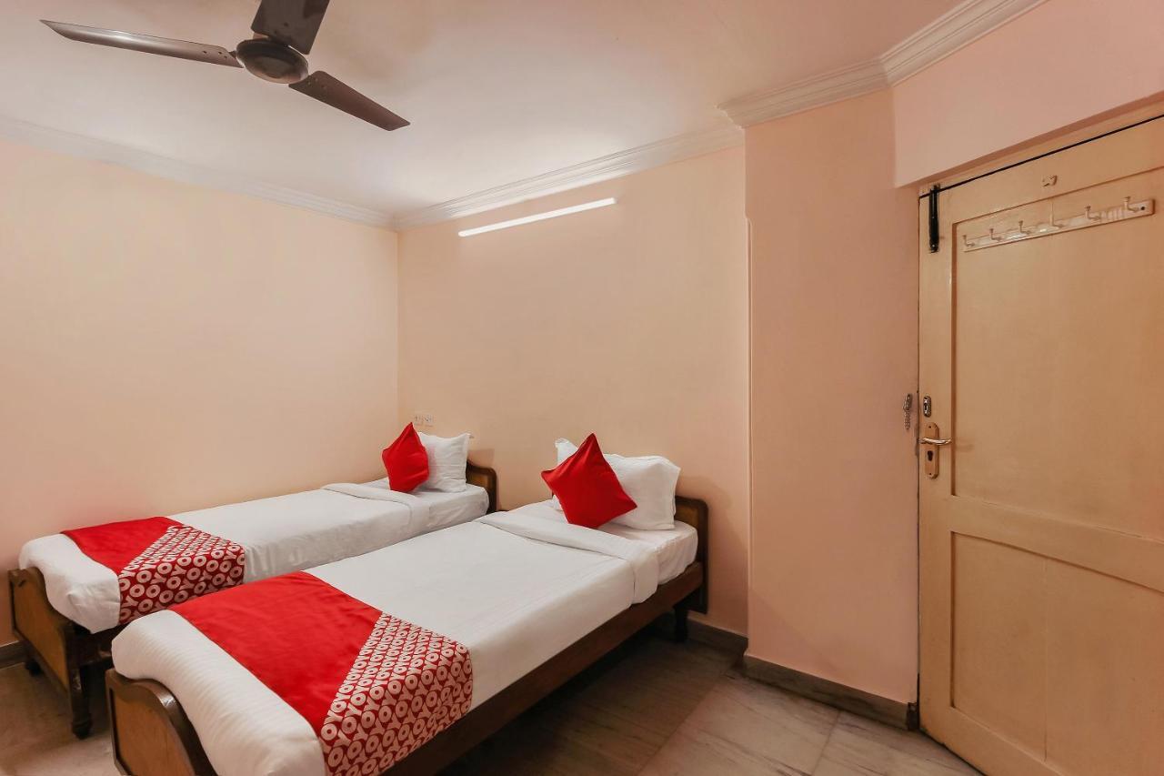 Oyo 23191 Flagship Hotel Raj Madan Ameerpet Hyderabad Exterior foto