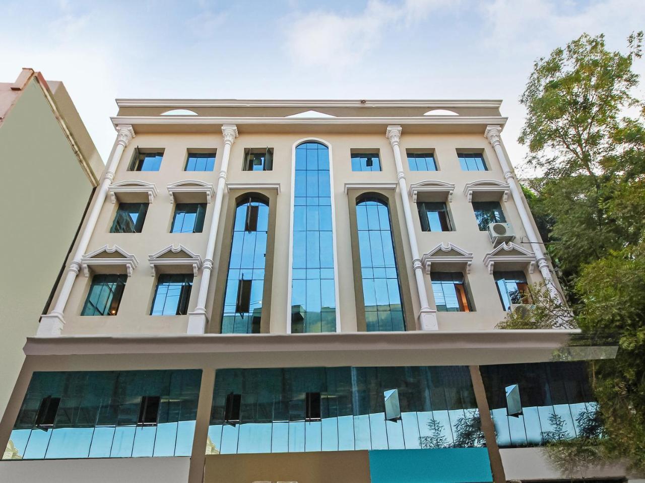 Oyo 23191 Flagship Hotel Raj Madan Ameerpet Hyderabad Exterior foto